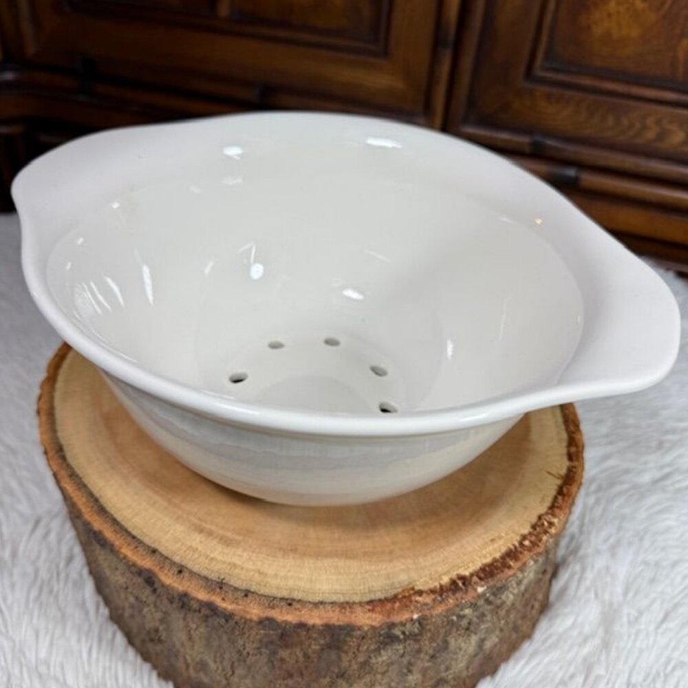 Vintage Pfaltzgraff Handled Colander Bowl